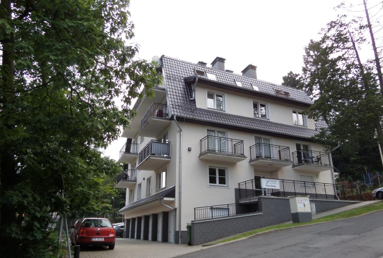 Rentplanet - Apartamenty Mickiewicza シクラルスカ・ポレンバ エクステリア 写真